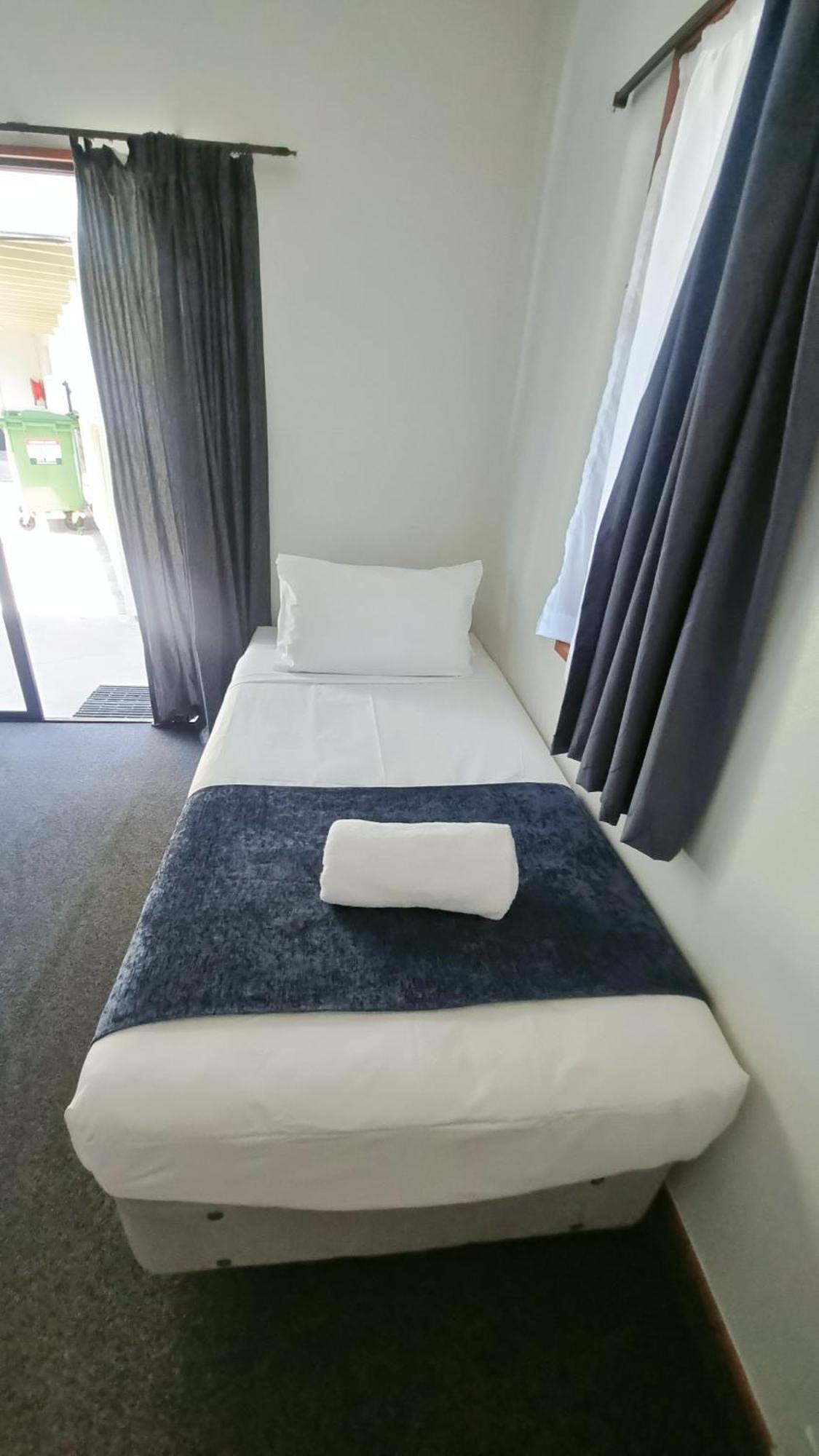 تاورانجا Summit Motor Lodge المظهر الخارجي الصورة